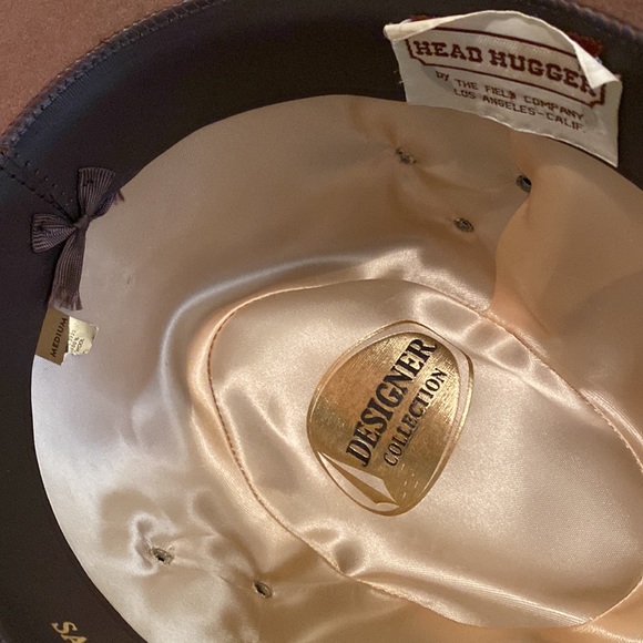 Super Nice hat! A dynamic chic look indeed! - Picture 5 of 11